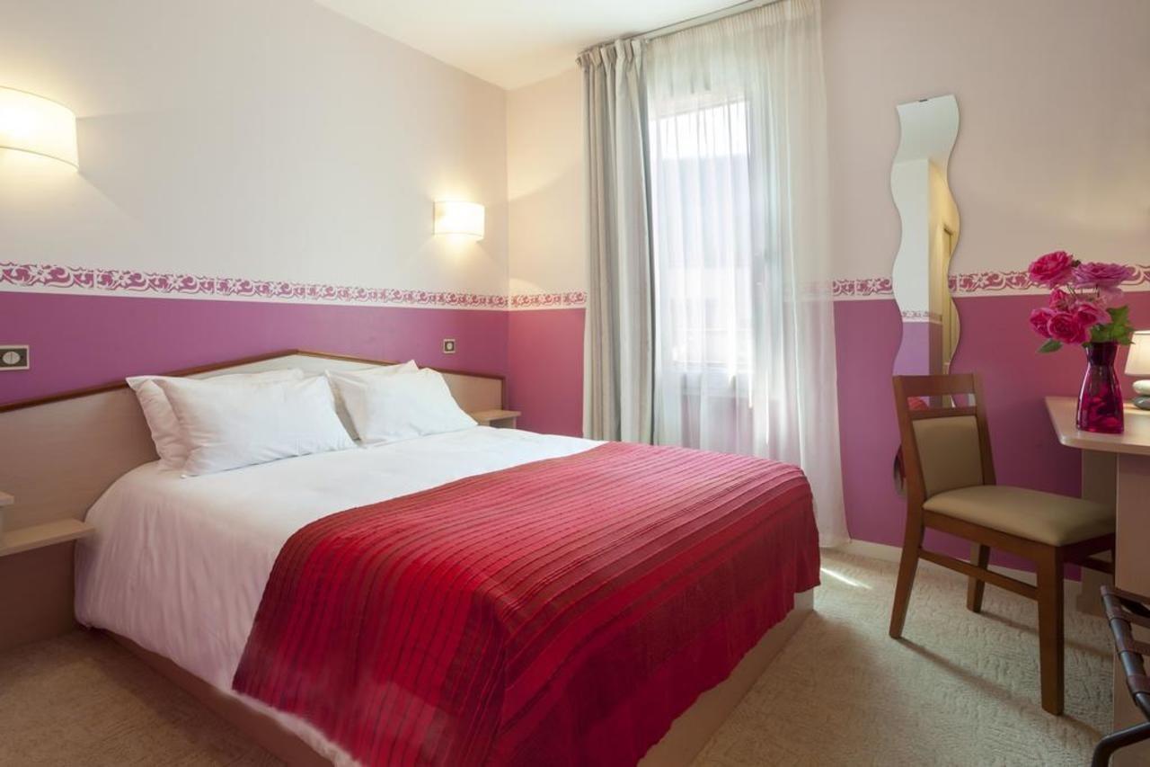 Brit Hotel Le Lion D'Or Chinon Eksteriør bilde