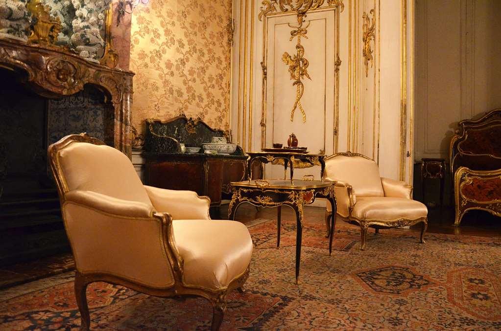Brit Hotel Le Lion D'Or Chinon Rom bilde