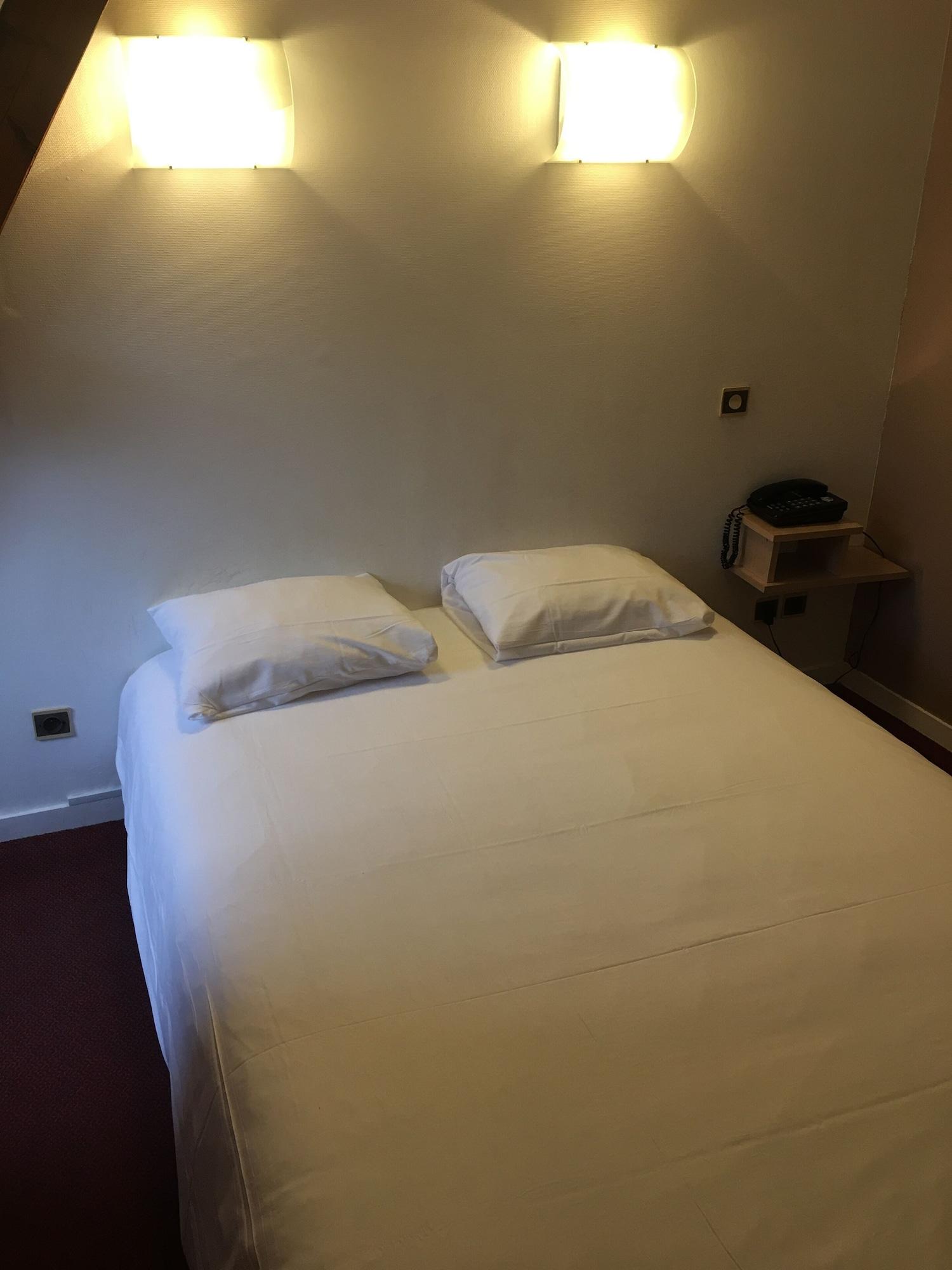Brit Hotel Le Lion D'Or Chinon Eksteriør bilde