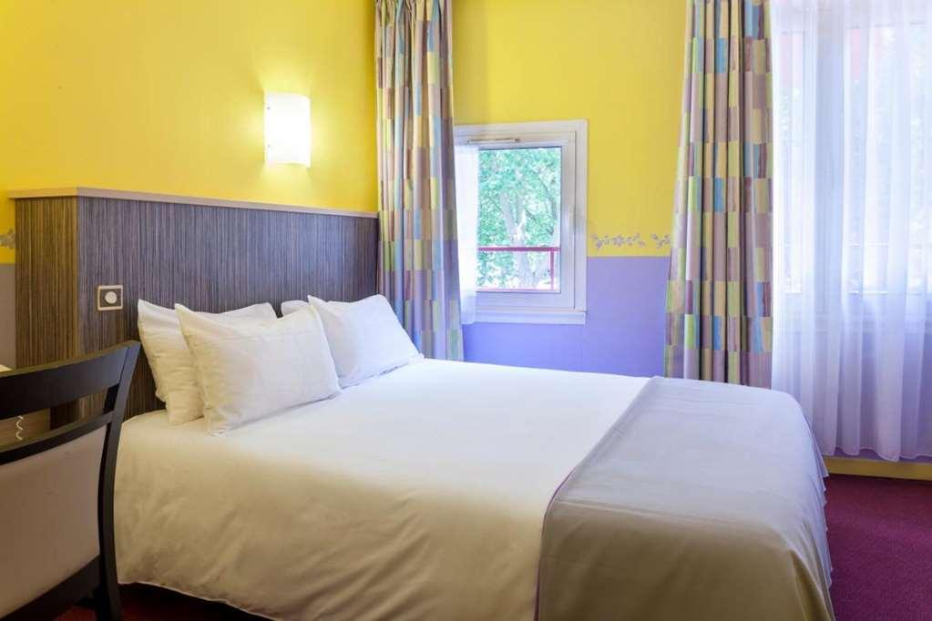 Brit Hotel Le Lion D'Or Chinon Rom bilde