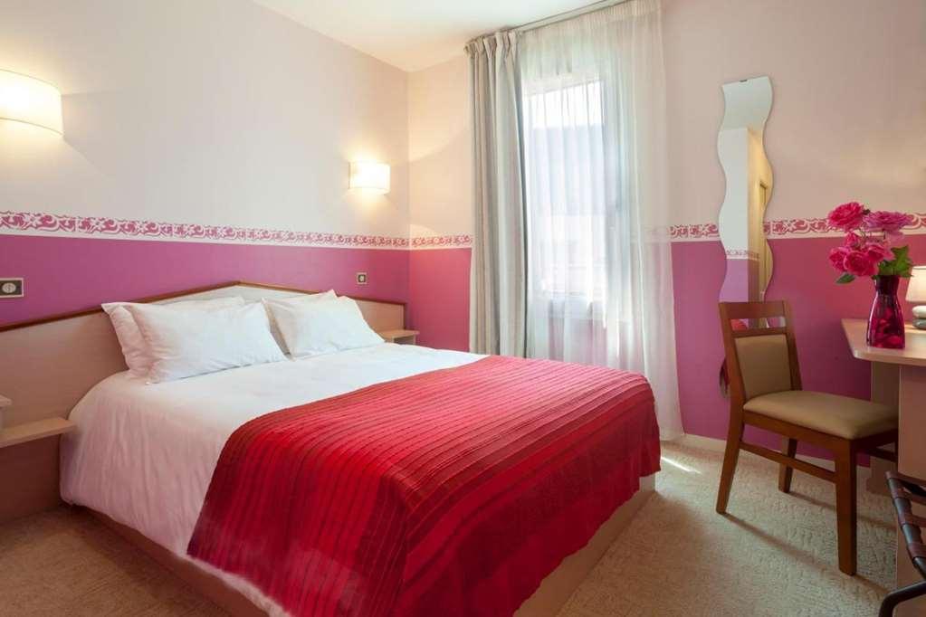 Brit Hotel Le Lion D'Or Chinon Rom bilde